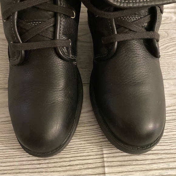 Clarks black combat lace up warm boots size 7.5 - Picture 2 of 16